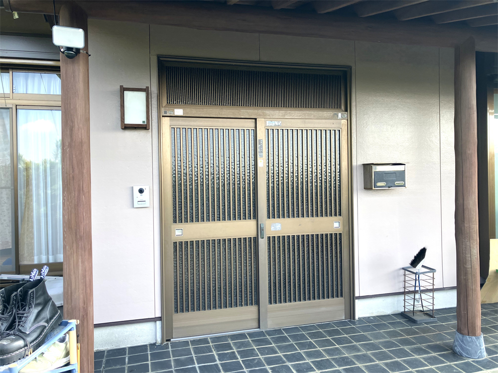 玄関ドア取替え_施工前の写真