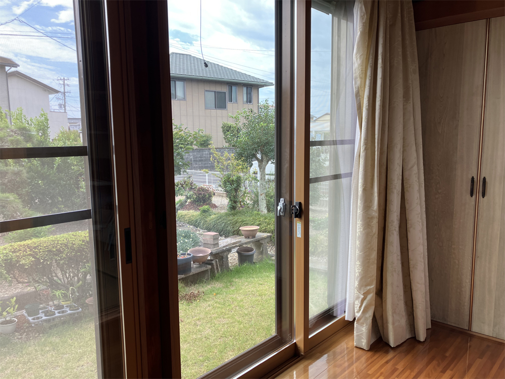 玄関ドア取替え_施工後の写真