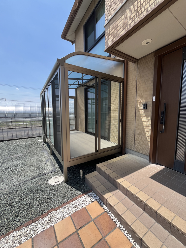 テラス囲い取付け施工後の写真